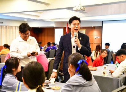 <strong>อ่านเพิ่มเติมเกี่ยวกับ</strong><br>นักเรียนและครูจากโรงเรียนราชประชานุเคราะห์ "The RPK InfluenceUp Challenge : ราชประชาซุปตาร์หน้าใหม่”  ได้รับความรู้ในหัวข้อ “การคิดสร้างสรรค์คอนเท้นต์” นักเรียนและครูจากโรงเรียนราชประชานุเคราะห์ "The RPK InfluenceUp Challenge : ราชประชาซุปตาร์หน้าใหม่”  ได้รับความรู้ในหัวข้อ “การคิดสร้างสรรค์คอนเท้นต์”