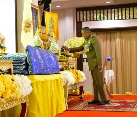 พระบาทสมเด็จพระเจ้าอยู่หัว ... พารามิเตอร์รูปภาพ 2