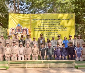 นายพลากร สุวรรณรัฐ องคมนตรี นายกมูลนิธิราชประชานุเคราะห์ฯ ... พารามิเตอร์รูปภาพ 6