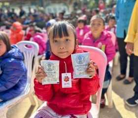 นายพลากร สุวรรณรัฐ องคมนตรี นายกมูลนิธิราชประชานุเคราะห์ฯ ... พารามิเตอร์รูปภาพ 8