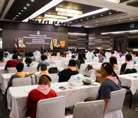 พิธีปิดโครงการฝึกอบรมพัฒนาและทักษะชีวิตนักเรียนทุนพระราชทานเพื่อการศึกษาสงเคราะห์และครอบครัว ผู้ประสบสาธารณภัย รุ่นที่ ๕ จังหวัดพระนครศรีอยุธยา ... พารามิเตอร์รูปภาพ 2
