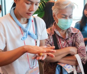 พิธีปิดโครงการฝึกอบรมพัฒนาและทักษะชีวิตนักเรียนทุนพระราชทานเพื่อการศึกษาสงเคราะห์และครอบครัว ผู้ประสบสาธารณภัย รุ่นที่ ๕ จังหวัดพระนครศรีอยุธยา ... พารามิเตอร์รูปภาพ 28