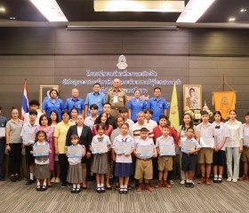 พิธีปิดโครงการฝึกอบรมพัฒนาและทักษะชีวิตนักเรียนทุนพระราชทานเพื่อการศึกษาสงเคราะห์และครอบครัว ผู้ประสบสาธารณภัย รุ่นที่ ๕ จังหวัดพระนครศรีอยุธยา ... พารามิเตอร์รูปภาพ 52