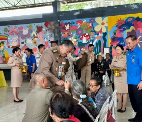 พระบาทสมเด็จพระเจ้าอยู่หัว ทรงพระกรุณาโปรดเกล้าฯ ให้ ... พารามิเตอร์รูปภาพ 9