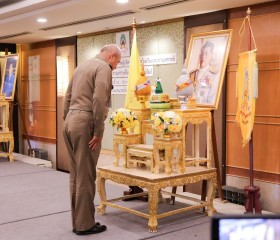 พลเรือเอก พงษ์เทพ หนูเทพ องคมนตรี ... พารามิเตอร์รูปภาพ 10