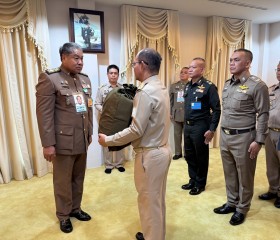 พระบาทสมเด็จพระเจ้าอยู่หัว ทรงพระกรุณาโปรดเกล้าฯ ให้ ... พารามิเตอร์รูปภาพ 15