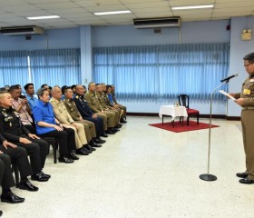 พล.ต.อ.จักรทิพย์ ชัยจินดา ผบ.ตร. ... Image 10