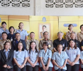 พระบาทสมเด็จพระเจ้าอยู่หัว ทรงพระกรุณาโปรดเกล้าฯ ให้ พลเอก ... พารามิเตอร์รูปภาพ 1