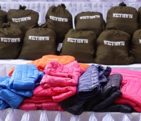 นายพลากร สุวรรณรัฐ องคมนตรี นายกมูลนิธิราชประชานุเคราะห์ฯ ... พารามิเตอร์รูปภาพ 1