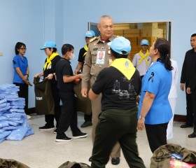 พลเรือเอก พงษ์เทพ หนูเทพ องคมนตรี ... พารามิเตอร์รูปภาพ 50