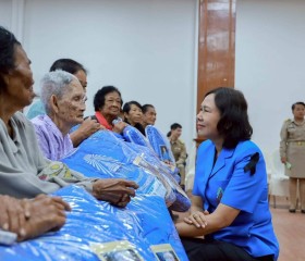 นายเดชาธร เชาว์เลขา รองผู้ว่าราชการจังหวัดพระนครศรีอยุธยา ... พารามิเตอร์รูปภาพ 4