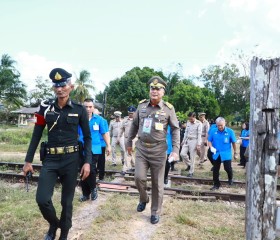 พลเรือเอก พงษ์เทพ หนูเทพ องคมนตรี ... พารามิเตอร์รูปภาพ 9