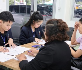 นายวิลาศ รุจิวัฒนพงศ์ รองประธานฝ่ายบรรเทาทุกข์ ... พารามิเตอร์รูปภาพ 2