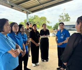 คณะกรรมการฝ่ายการสังคมสงเคราะห์ เจ้าหน้าที่มูลนิธิ ฯ ... พารามิเตอร์รูปภาพ 2