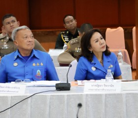 นายพลากร สุวรรณรัฐ องคมนตรี ... พารามิเตอร์รูปภาพ 12