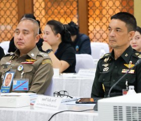 นายพลากร สุวรรณรัฐ องคมนตรี ... พารามิเตอร์รูปภาพ 10