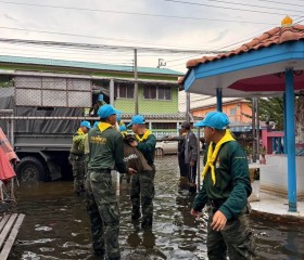 พลเรือเอก พงษ์เทพ หนูเทพ องคมนตรี ... พารามิเตอร์รูปภาพ 33