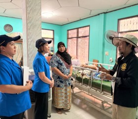พระบาทสมเด็จพระเจ้าอยู่หัว และสมเด็จพระนางเจ้าฯ ... พารามิเตอร์รูปภาพ 10