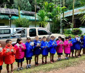 นายพลากร สุวรรณรัฐ องคมนตรี นายกมูลนิธิราชประชานุเคราะห์ ... พารามิเตอร์รูปภาพ 6