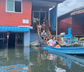 พลเรือเอก พงษ์เทพ หนูเทพ องคมนตรี เชิญสิ่งของพระราชทาน ... Image 8