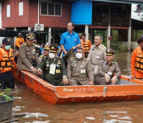 พลอากาศเอก ชลิต พุกผาสุข องคมนตรี ... Image 4