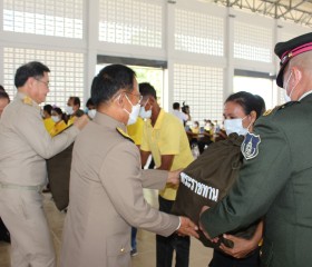 พลเอก ไพบูลย์ คุ้มฉายา องคมนตรี ... พารามิเตอร์รูปภาพ 2